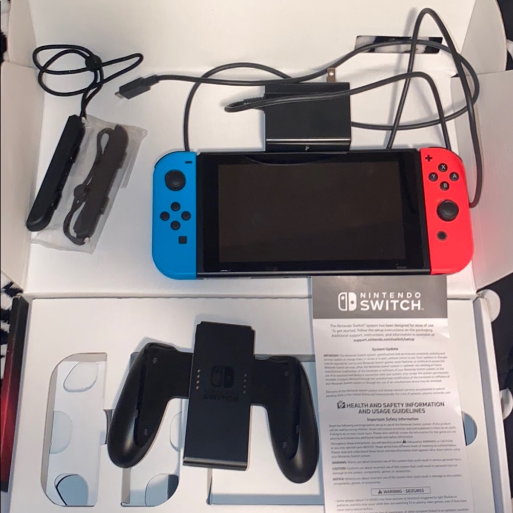Nintendo switch - Picture 5 of 7